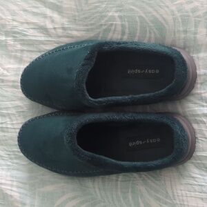 Easy Spirit Slippers
